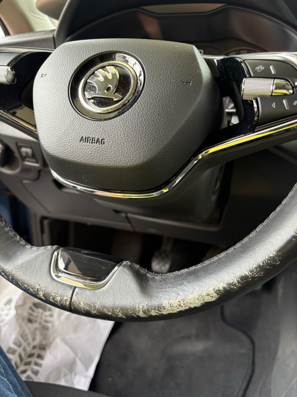 trace usure volant skoda kamiq merignac