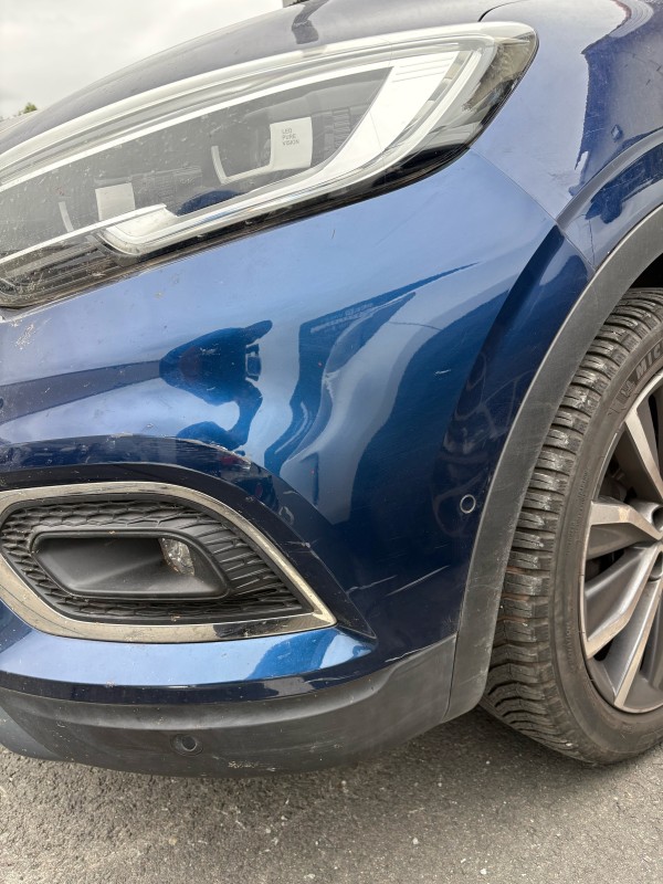 pare choc abimé renault kadjar